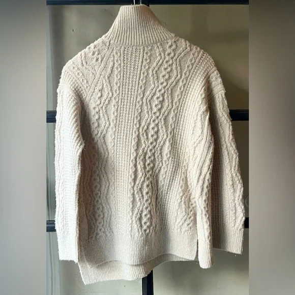 Lovely Vince Oatmeal Knit Sweater - Picture 2 of 5
